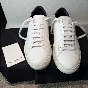 Givenchy Urban Street Low Top Leather Trainers